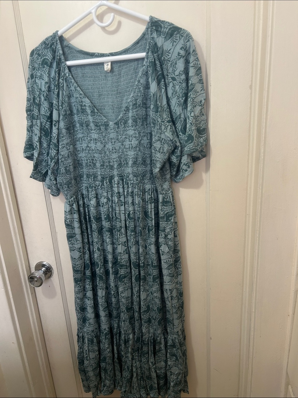 Kate Quinn rosette dress bird nouveau